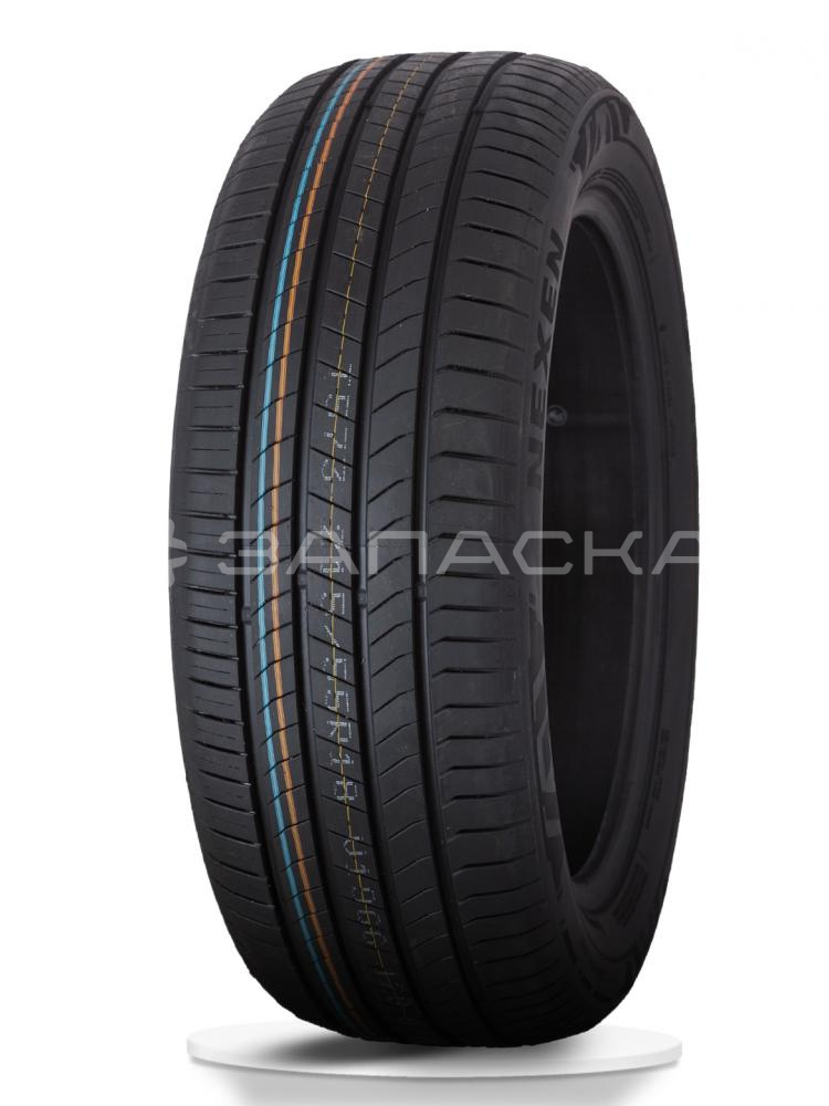215/60R17    Nexen N'Fera Primus  96H 